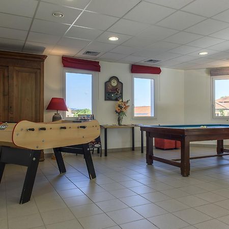 Hotel Le Chatard Sarcey Luaran gambar