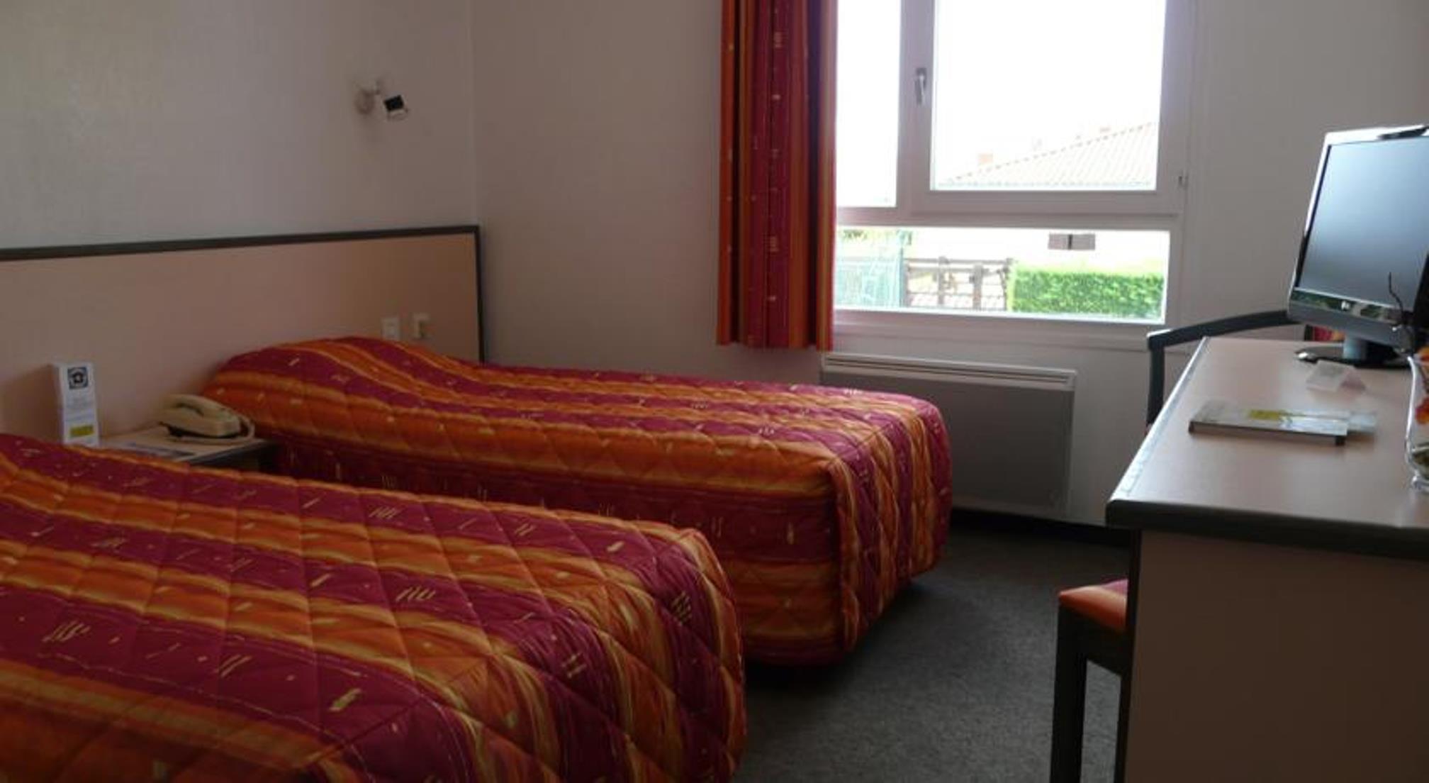 Hotel Le Chatard Sarcey Luaran gambar
