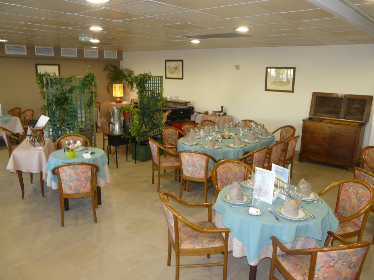Hotel Le Chatard Sarcey Luaran gambar