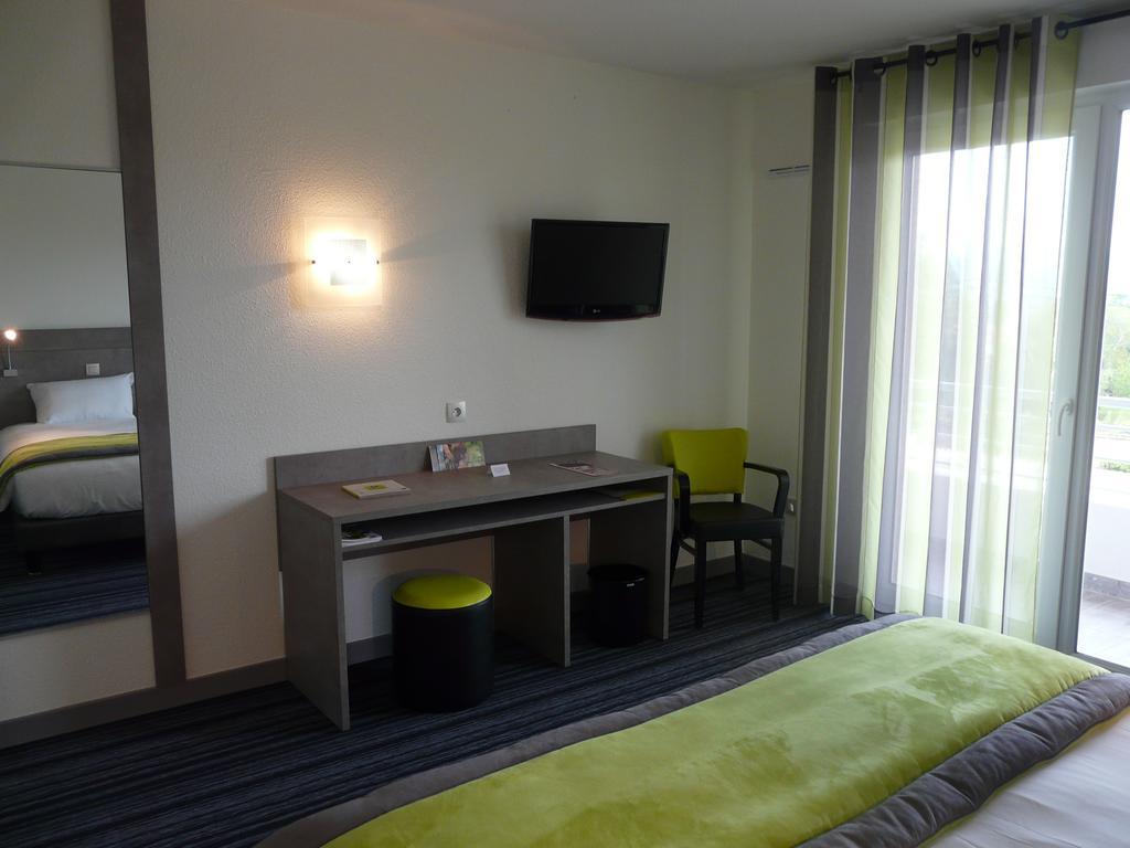 Hotel Le Chatard Sarcey Luaran gambar