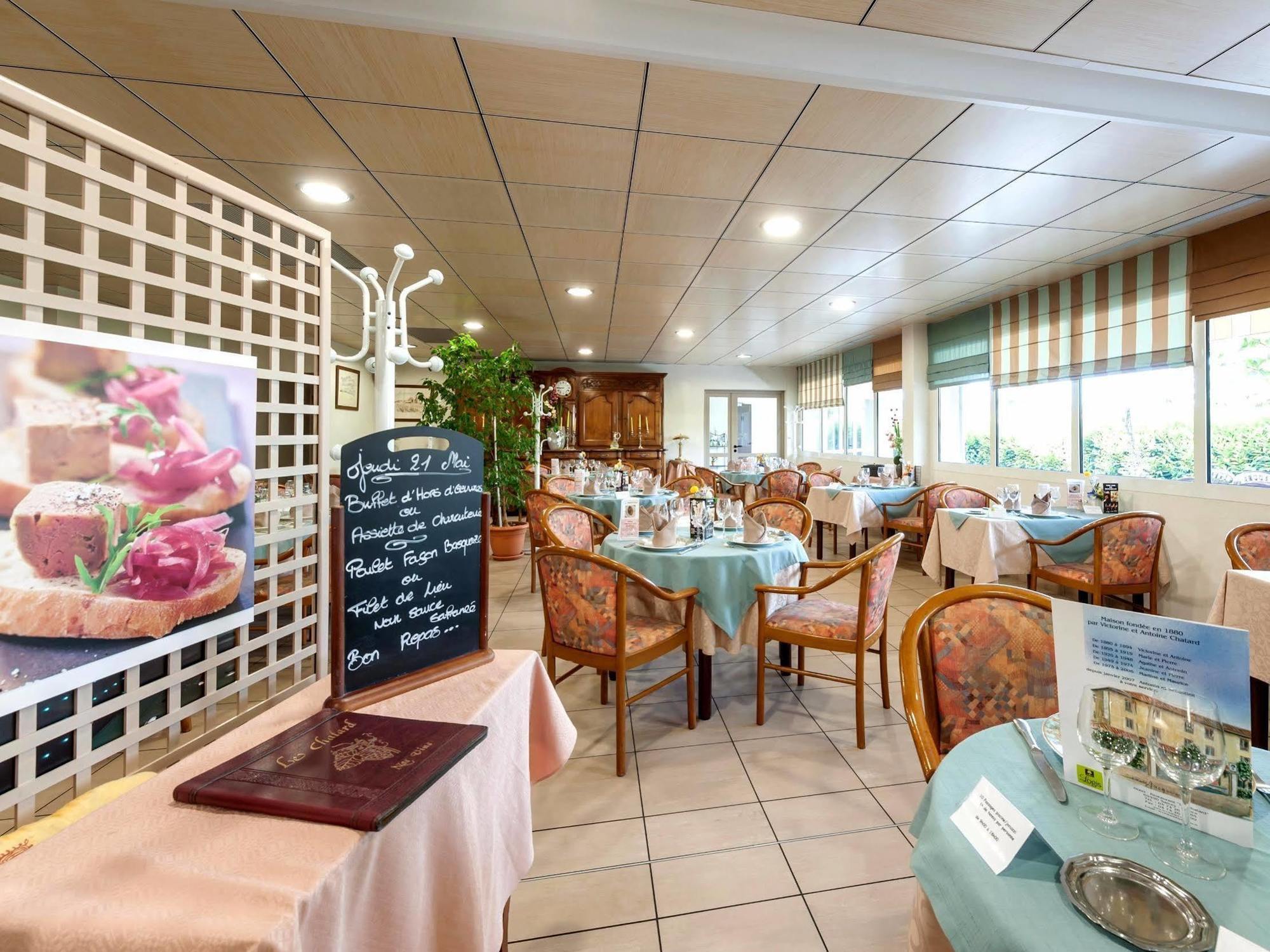 Hotel Le Chatard Sarcey Luaran gambar