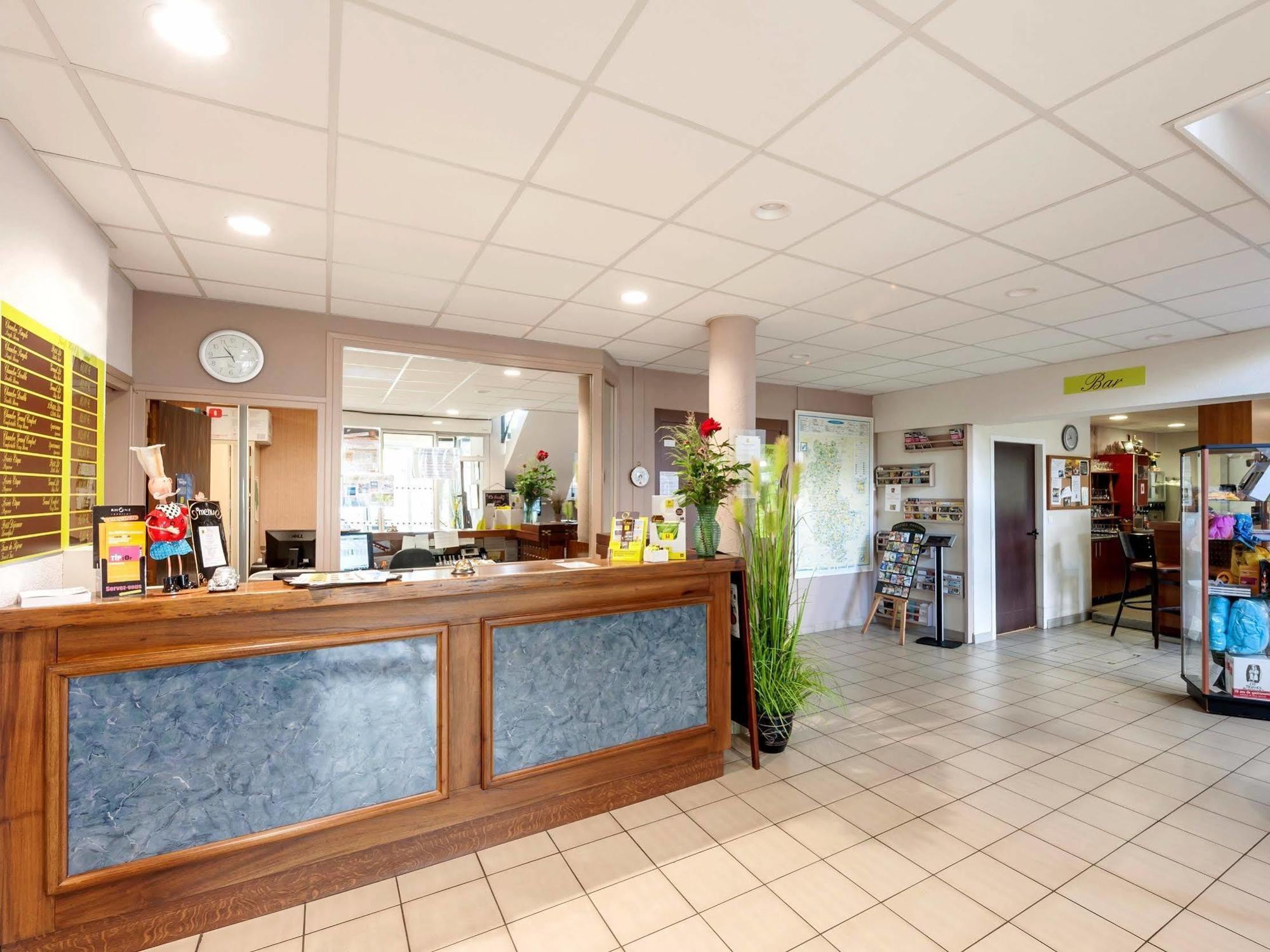 Hotel Le Chatard Sarcey Luaran gambar
