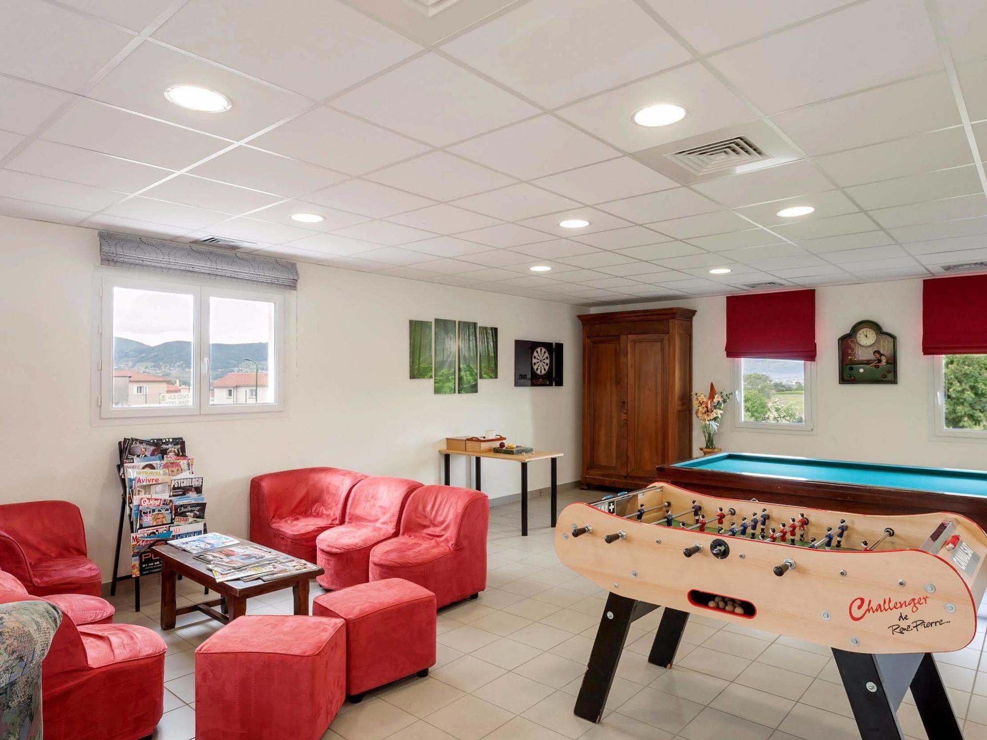 Hotel Le Chatard Sarcey Luaran gambar